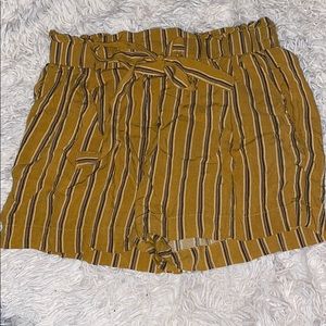 Loose high waisted shorts